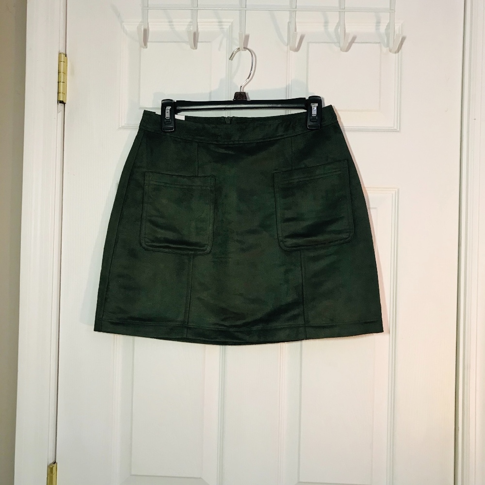 Old Navy Dark Green Skirt NWT